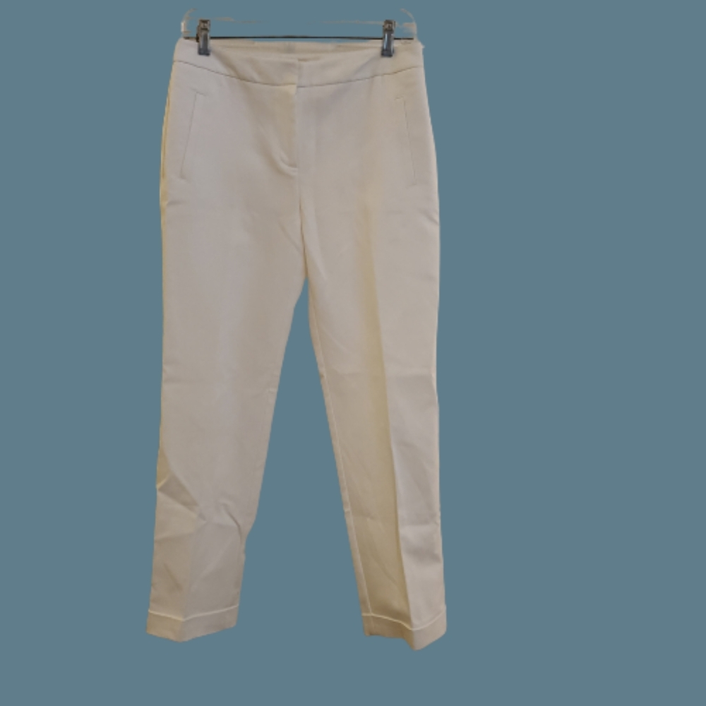NWOT Chicos Cuffed Ankle Pant